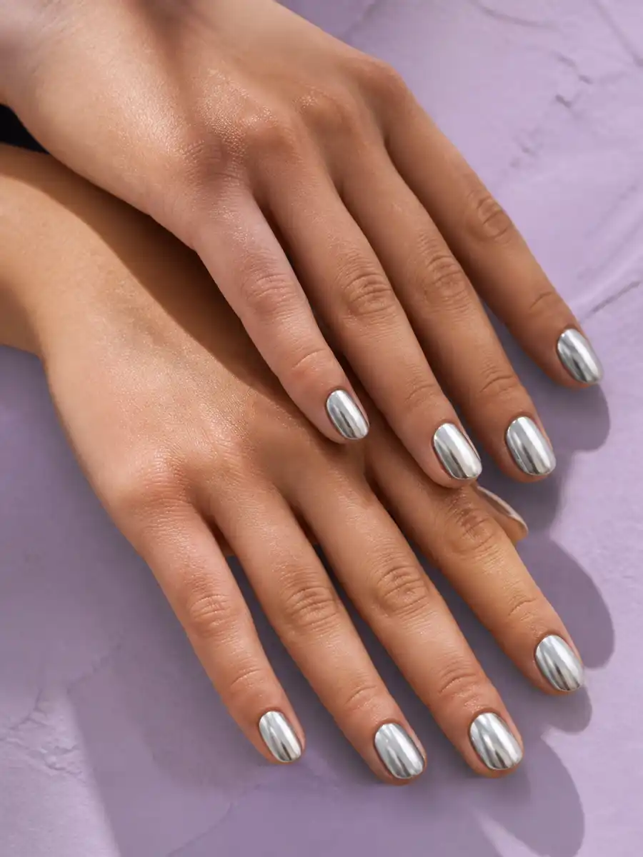 Classic Chrome Nails: chrome, classic finish