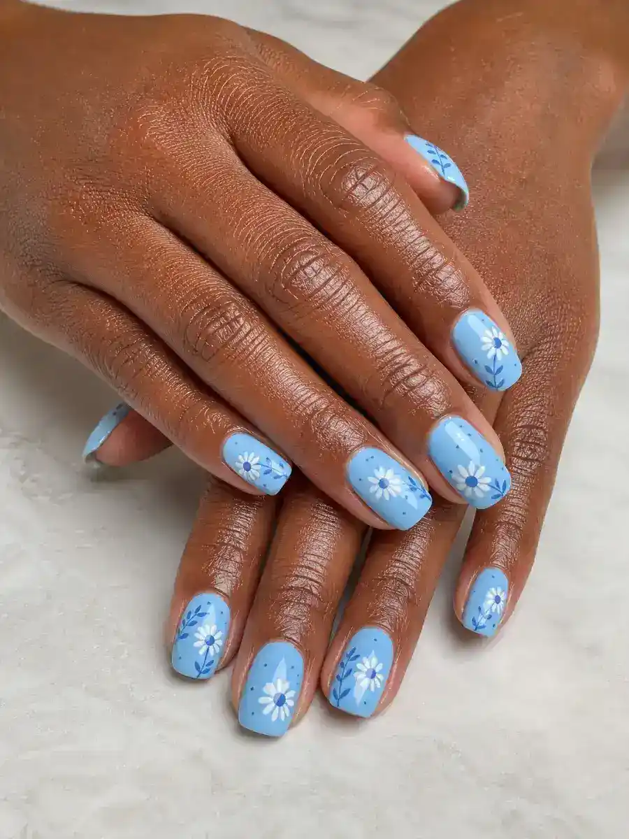 Blue Daisy Nails: light sky blue, blue daisy