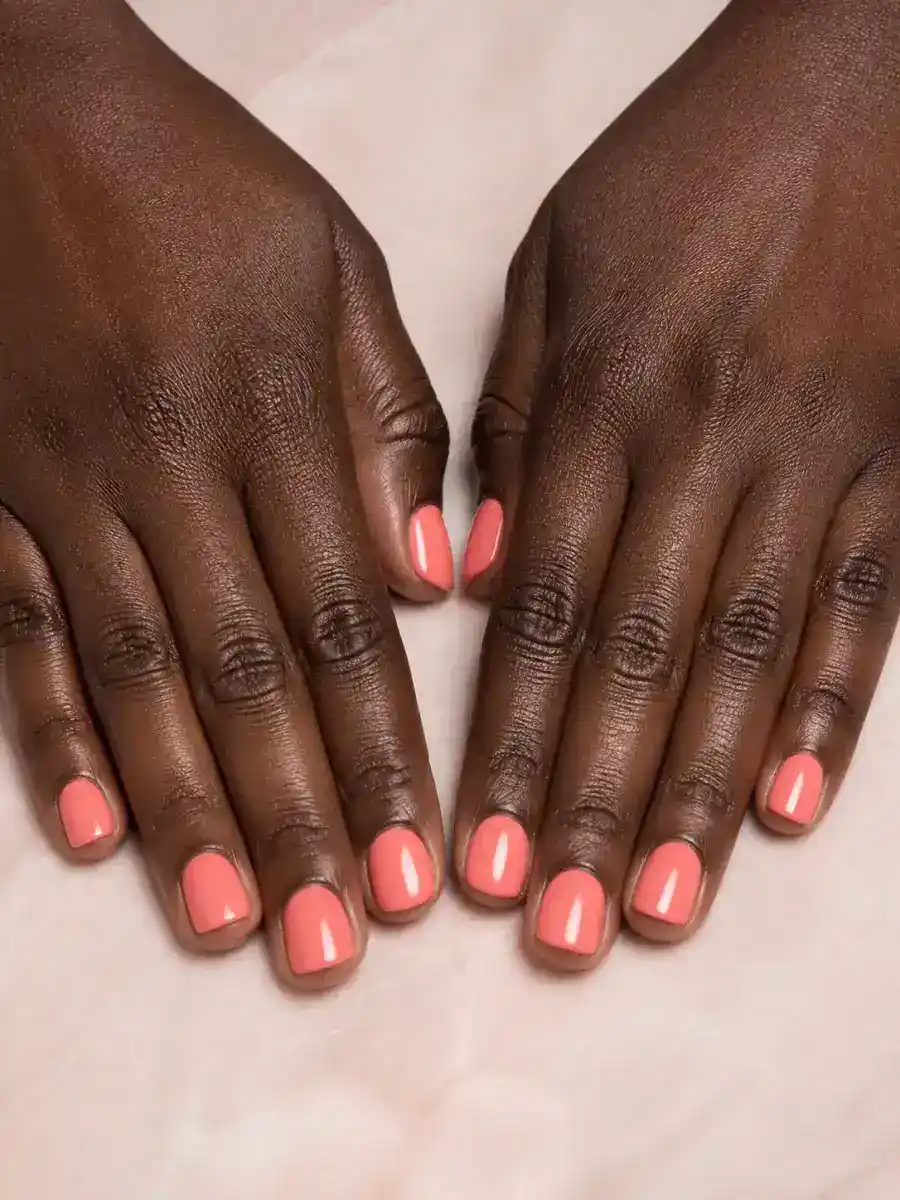 Coral Round Nails: short square, single solid shade, coral round